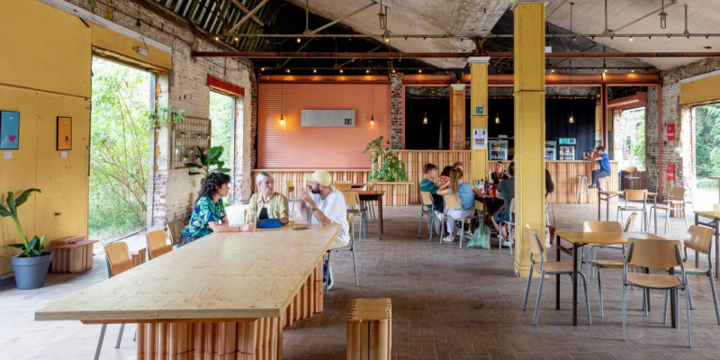 Asiat Park in de spotlights